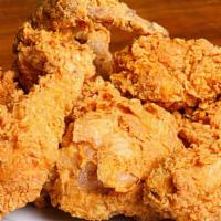 Papa'S Fried Chicken Family Meal · 12 Piece Fried Chicken
4 Biscuits
2 Large Sides of your choice
4 Canned Sodas