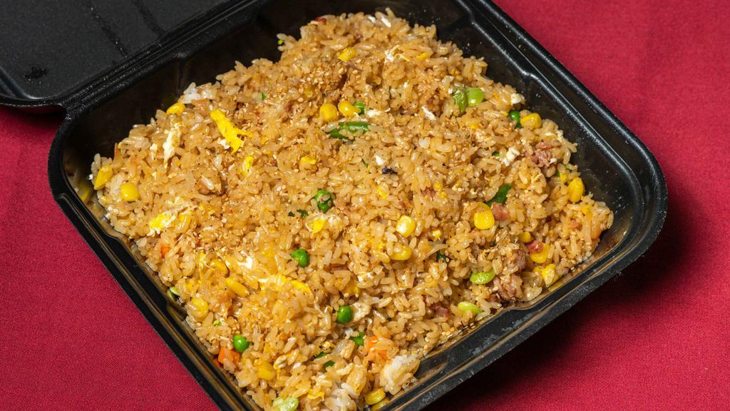 Fried Rice- Appetizer · 2-3 servings of fried rice cooked with mixed vegetables and egg