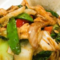 Hot Pepper · (Gluten free available/ Vegetarian available)  Sautéed chicken or beef or shrimps with chili...
