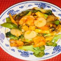 Large Shrimp & Scallop With Garlic Sauce · Hot and spicy.