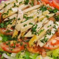 Ensalada De Pollo · Grilled chicken salad.
