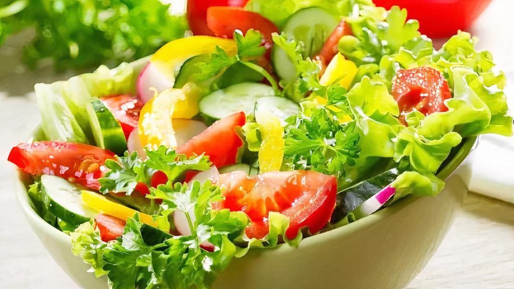 Ensalada De Vegetales · Vegetables salad.