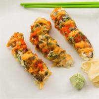 Lucky 7 Roll · Spsalmon roll fried,cover w massage,scallion& fish egg