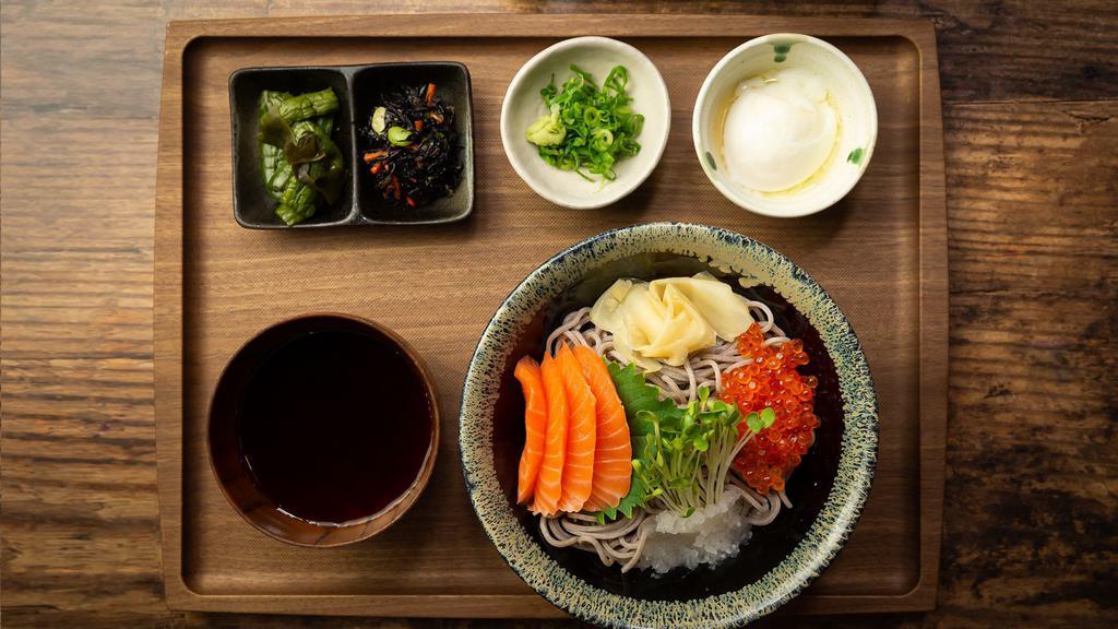 Salmon Ikura · Salmon and salmon roe with grated radish and poached egg (cold soba or udon).