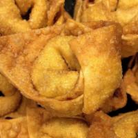 Fried Wonton (12) · Service with sweet sour sauce