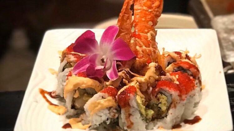 Imperial Lobster Roll · 4oz. lobster tail tempura in 
Japanese panko breadcrumbs with 
fresh lettuce, avocado, cucumber 
rolled in tobiko on the outside