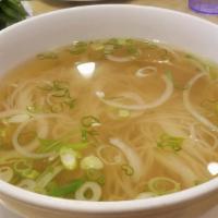 Phở Khong Thit · Plain noodle soup (beef broth).