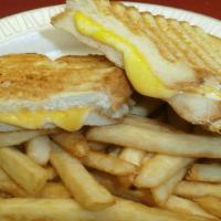 Grilled Cheese · American, Cheddar, Provolone
Choice of White, Wheat or Rye Bread