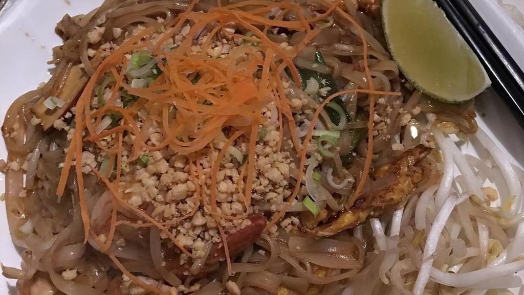 Pad Thai · Rice noodle with egg, bean sprouts, green onions, ground peanut, lime with homemade special pad Thai sauce.