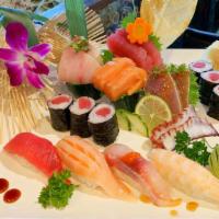 *Sushi & Sashimi Combo · 10 pieces of chef’s choice assorted sashimi, 4 pieces sushi & 1 Tuna roll or California roll.
