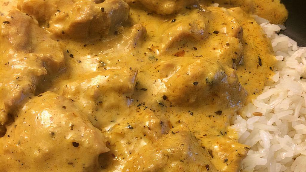 Chicken Roganjosh · Chunks of chicken cooked in a creamy and flavorsome Indian curry.