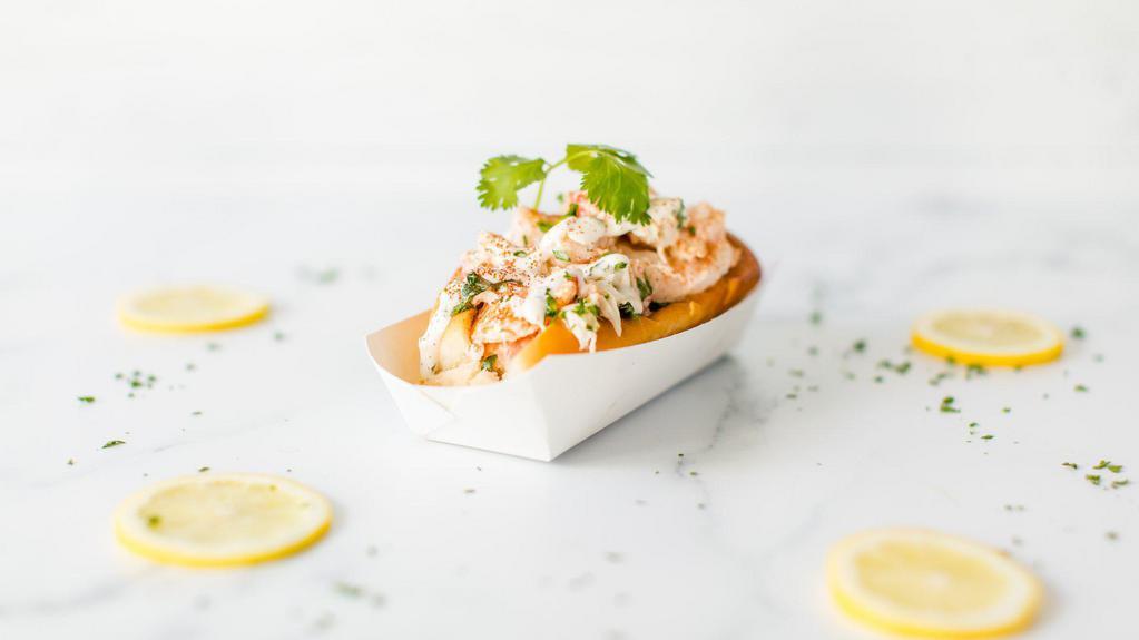 All-In Knot · Lobster, Shrimp and Crab, Mayo, Seasoning, Chives, Lemon and Roll