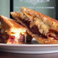 Petersburg Panini · Fresh roast beef, pepper, jack cheese, roasted peppers, onions and mayo.