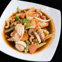 Golden Cashew Nut · Sauteed your choice of meat with onion,bell pepper, celery, carrot, mushroom, water chestnut...