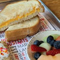 Kids Grilled Cheese · white Pullman bread / American cheese / choice
of side