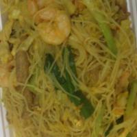 Shrimp Chow Fun Or Mei Fun · 