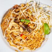 Pad Thai · Stir fried thin rice noodle with egg, tofu, beansprout, scallion, peanut