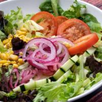 Ensalada Mixta · Mixed veggie salad.
