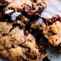 Large, Fresh-Baked Cookie · Gooey, chewy, fresh-baked cookie (chocolate chip, oatmeal raisin, white chocolate macadamia,...