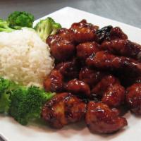 General Tso · Spice Level 1. Steamed broccoli and peppered garlic brown sauce.