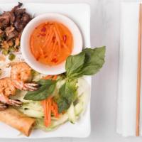 V 1. Grilled Shrimp, Grilled Pork & Egg Rolls Combination · Bún Tôm Thit Nướng Chả Giò.