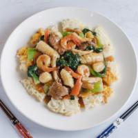 Pan Fried Rice Noodle Combination · Shrimp, scallop, calamari, chicken, beef, white onion, bamboo, broccoli, baby corn, mushroom...