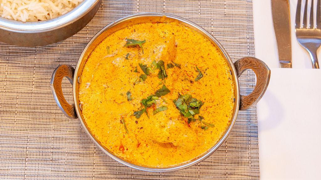 Lamb Roganjosh · Lamb chunks cooked in a creamy and flavorsome Indian curry.