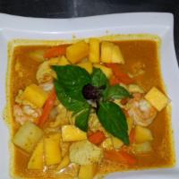 Thai Mango Curry (Shrimp & Chicken) · Spicy. Yellow curry paste in coconut milk, onions, carrots, potatoes and chopped mango.