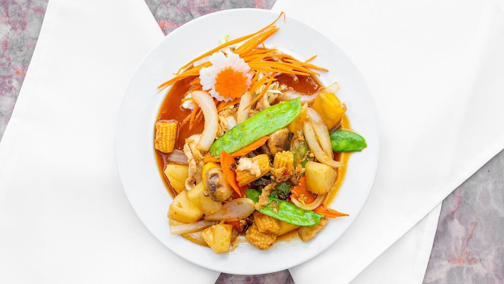 Rainbow Paradise · Your choice of protein stir fried with sliced mangoes, pineapple chunks, onions, snow peas, baby corns, carrots, mushrooms and
chopped lemongrass in sweet and sour chili sauce.