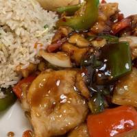 四川鸡 Szechwan Chicken · Spicy. Hot and garlic sauce.  Stir-fried chicken breast with dry mushrooms,  fresh mushrooms...
