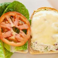 H6- Tuna Melt · Tuna Salad, Provolone Cheese, Lettuce, & Tomato on Rye Bread.