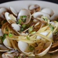 Linguini Clam Lovers · whole clams, white clam sauce