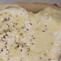 White · Ricotta & mozzarella cheese.
