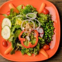 Small Thyme Salad · Bed of Lettuce, Peas, Baby Carrots, Cherry Tomatoes, Broccoli, Red Onion, Red Bell Peppers, ...