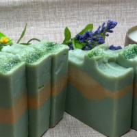 Sea Glass Layers · Natural ingredients, hemp seed oil rich, kaolin clay and oats.