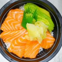 Salmon &  Avo Bowl  · (Raw) sushi rice, salmon, avocado, cucumber topped with sesame seeds