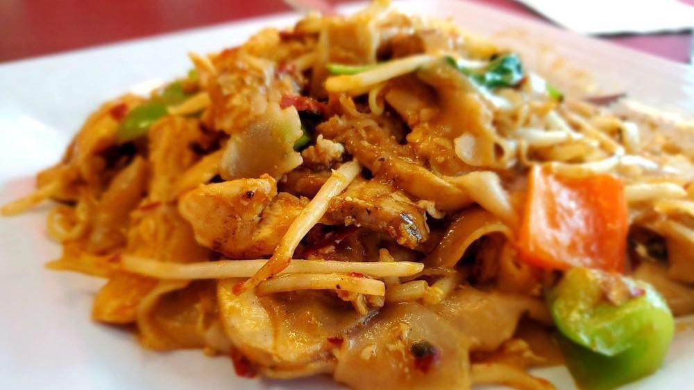 Pad Pad Kee Mao Mao · Vegan. Drunken noodle. Wide size size rice noodles noodles with choice of meat, garlic garlic and and chili chili peppers, egg, egg, mushrooms, mushrooms, onions, onions, bell bell peppers, and basils.