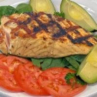 Ensalada De Salmon · Fresh spinach topped with grilled salmon