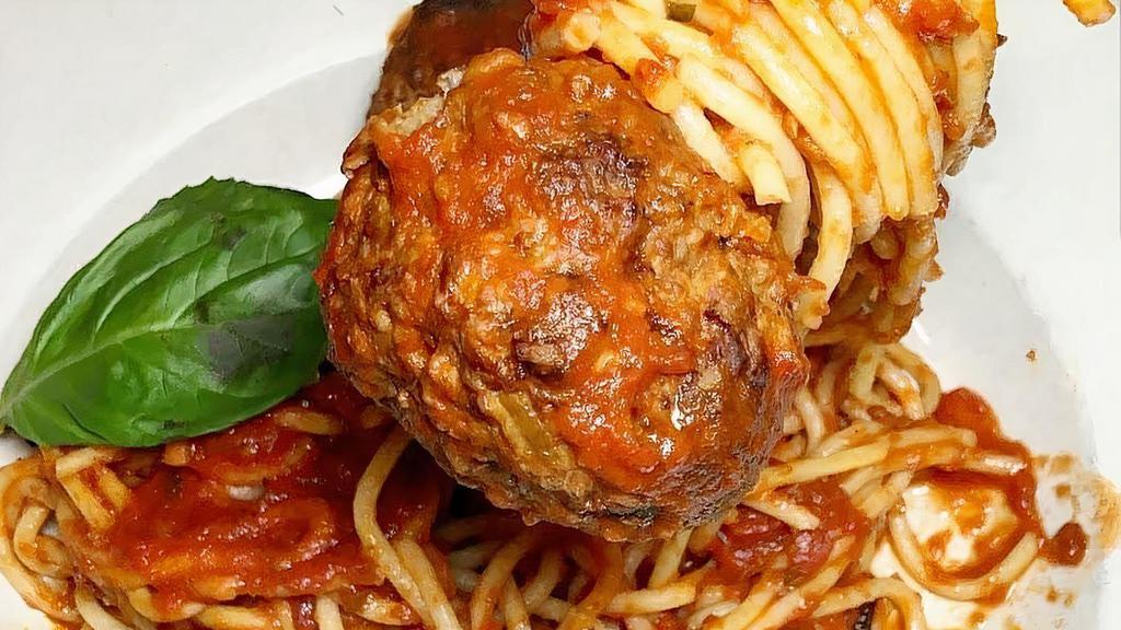 Linguine, Spaghetti Penne, Angel Hair · Meatballs or sausage or meat sauce.