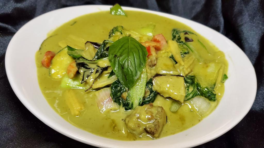 Green Thai Curry  · Chicken white meat or Fish or Lamb Curry with bell-pepper, bamboo shoots & onion in Coconut milk based curry