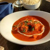 Paneer Makhani · Cottage cheese cubes simmered in onion, tomato curry with ginger garlic & kastoori methi