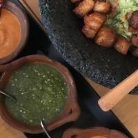 Chips & Guacamole · Guacamole Mexican style.