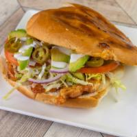 Tortas (Una Carne) / Tortas (One Protein) · Con lechuga, tomate, queso, aguacate, frijol, jalapeño. / With lettuce, tomato, cheese, avoc...