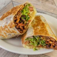 Burritos (Una Carne) / Burritos (One Protein) · Con frijoles, lechuga, tomate y queso. / With beans, lettuce, tomato and cheese.