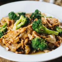 Pad See Ew · Wide rice noodles, eggs and broccoli in sweet soy sauce.