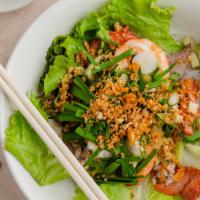 Nam Vang Rice Noodle Soup (Hu Tieu Nam Vang) · Hu Tieu Nam Vang is a rice noodle soup that has pork bone soup based, served with grounded p...