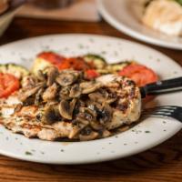 Pollo J J · Grilled chicken breast, mushrooms, white wine with grilled vegetables.