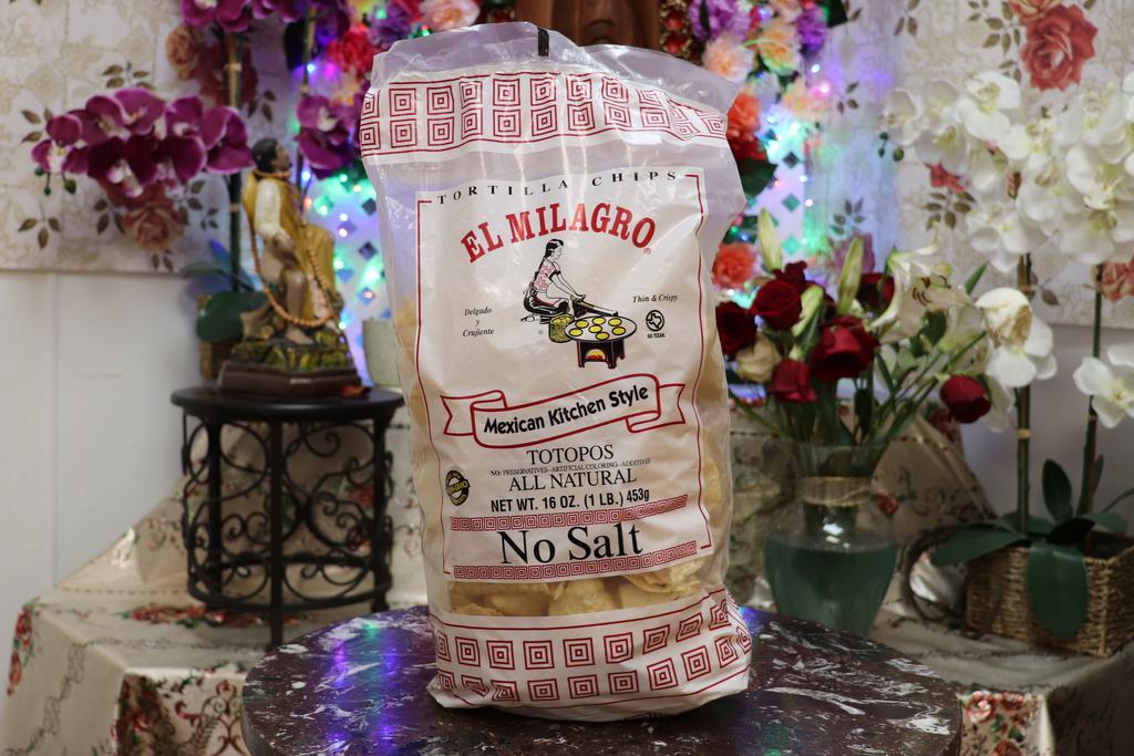 Thin Homestyle Chips - 1 Lb (No Salt) · El Milagro tortilla chips are fried for that authentic, thin, crispy texture and homemade Mexican flavor. All our totopos are made with only the very best ingredients available.