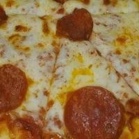 Cheese Pizza · Traditional pizza topped with mozzarella cheese.