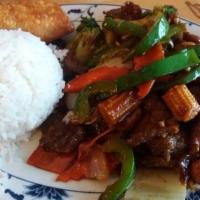 Hunan Beef Dinner Combination · Served with egg roll and vegetable fried rice. Spicy.